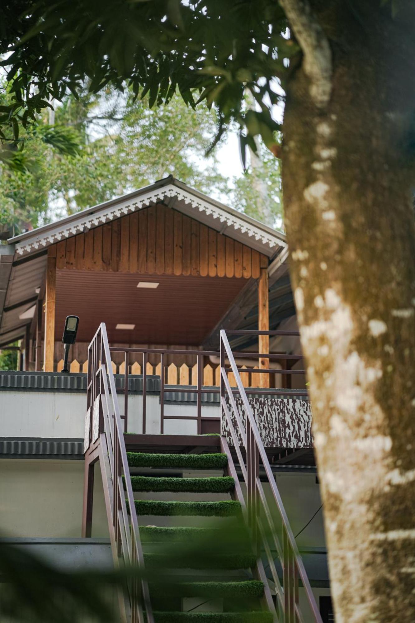 Marari Bobans Villa 马拉利库兰 外观 照片