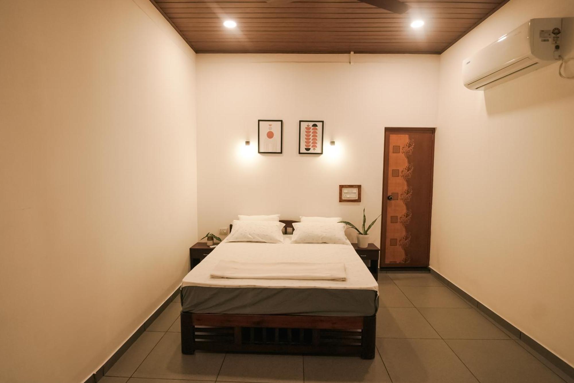 Marari Bobans Villa 马拉利库兰 外观 照片